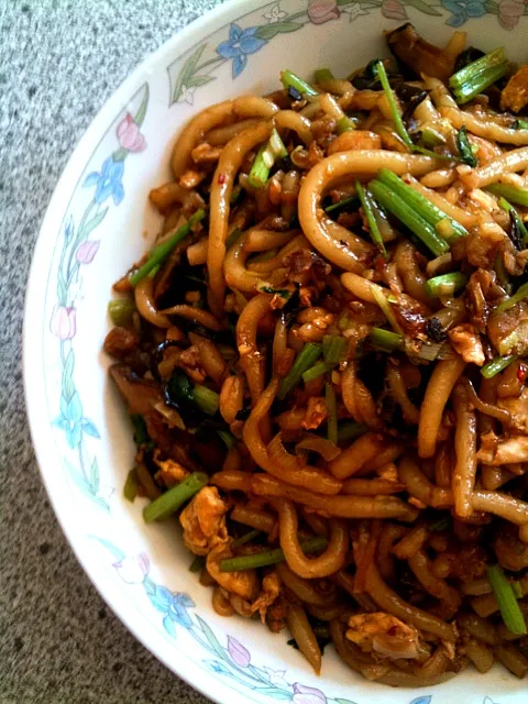 Mum's Signature Fried Noodle|Shiroi Yukiさん