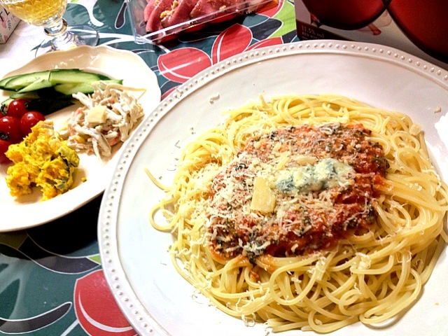 パスタトマトチーズソース