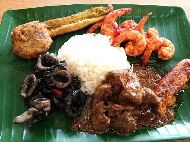 Snapdishの料理写真:nasi padang|willzさん