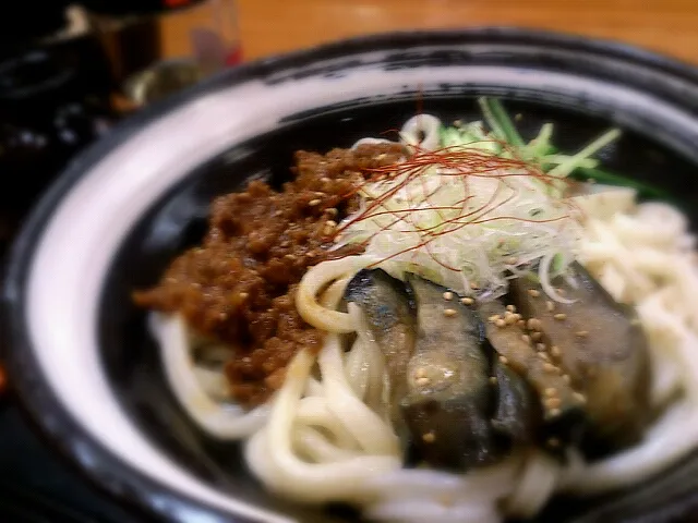 揚げ茄子と肉味噌のピリ辛冷やしうどん|ボンゴさん