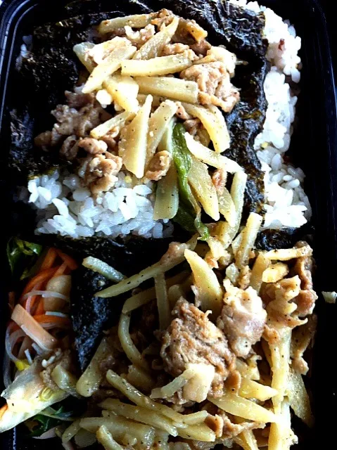 Snapdishの料理写真:チンジャオロース弁当|ookuboさん