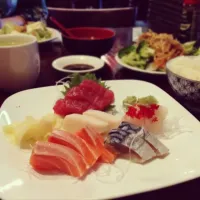 Snapdishの料理写真:Sashimi Lunch