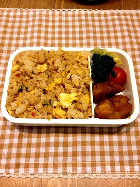 Snapdishの料理写真:5月15日 炒飯弁当|かもさん