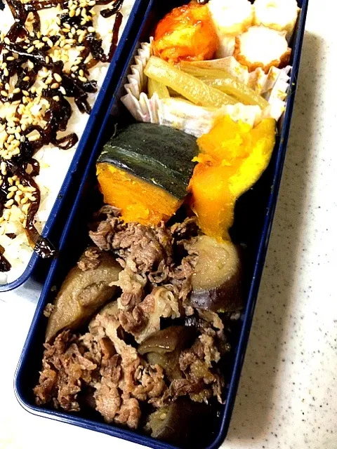 Snapdishの料理写真:ナスと牛肉の炒め煮弁当。|miyo.さん