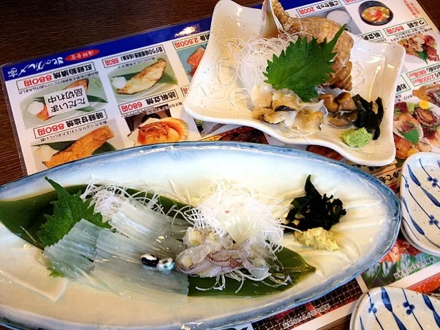 Snapdishの料理写真:ヤリイカの姿 ツボ貝のお刺身|molinaiさん