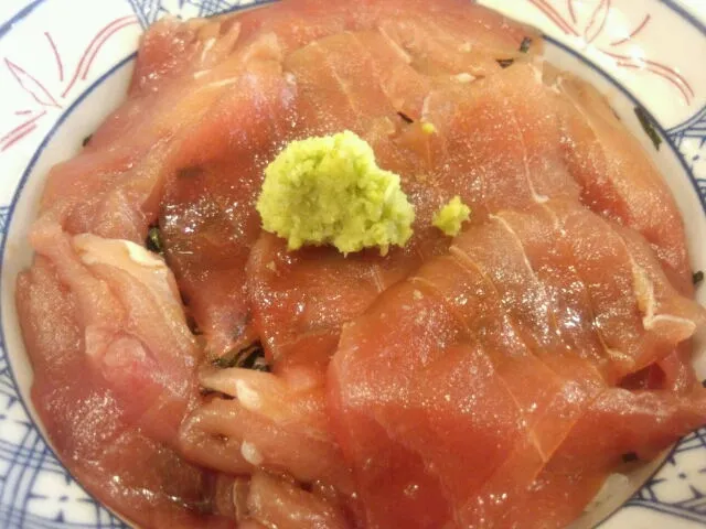 マグロづけ丼(ﾟ∀ﾟ)|kingyolivestrongさん