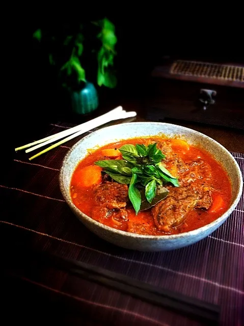 beef with tomato,lemongrass and star anise|rick chanさん