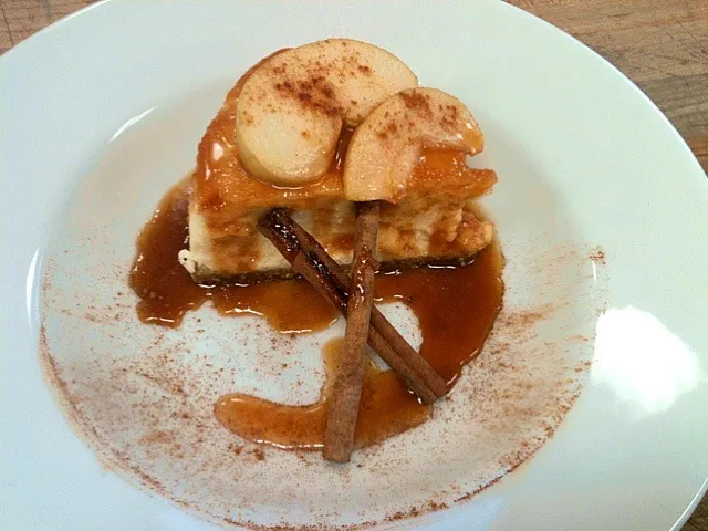 apple cinnamon pie w caramel|jessica colemanさん