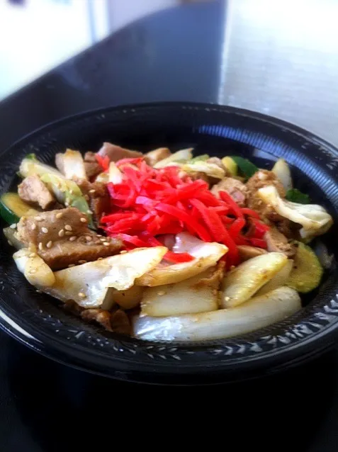 yoshinoya chicken yaki udon|katy chenさん