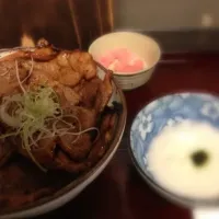 豚丼竹ととろろ|萩原 一樹さん