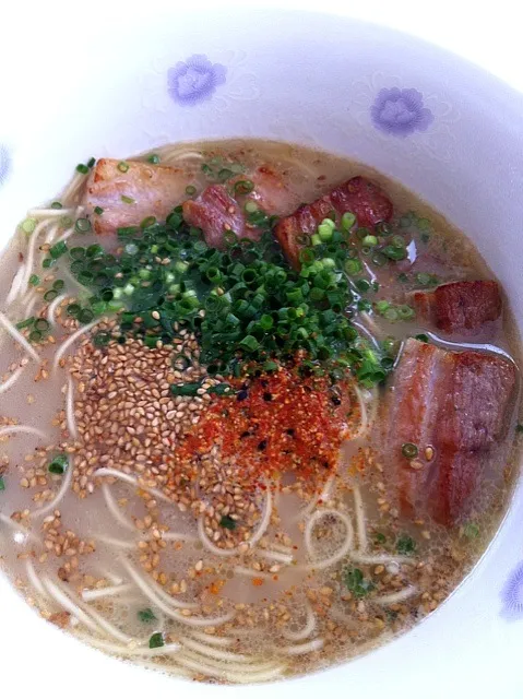 豚骨ラーメン|あみん´ω`)ﾉさん