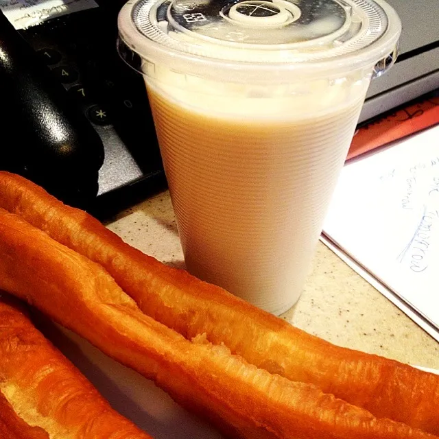 Snapdishの料理写真:you tiao w soya bean!(:|Camiliaさん