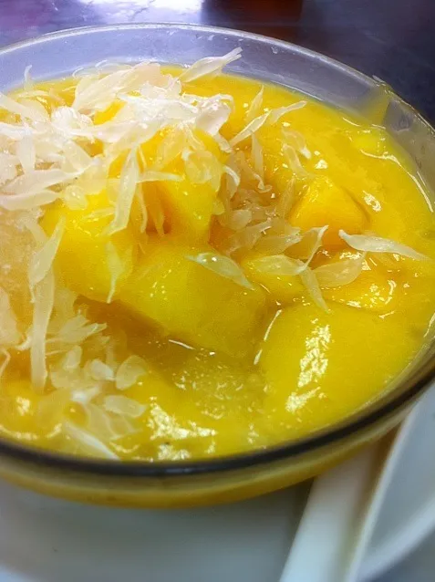 mango with pomelo & sago|karen limさん