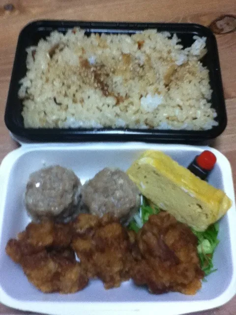 Snapdishの料理写真:唐揚げ弁当|篠原雅さん