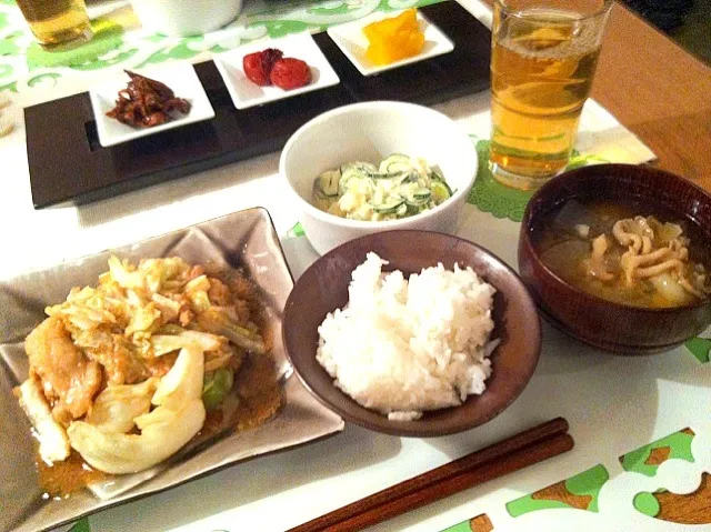 【定番和食】豚肉とキャベツの味噌炒め|miho oginoさん