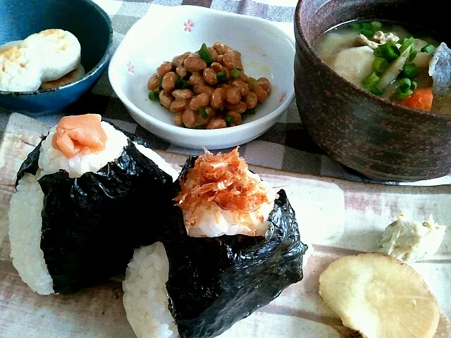 ひとりde一昨日の朝御飯|まにまぁるさん