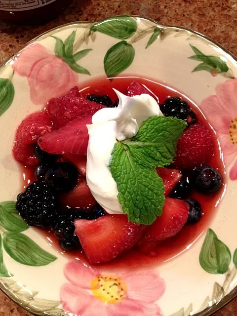 berries and masrcapone cheese|Caitlinさん