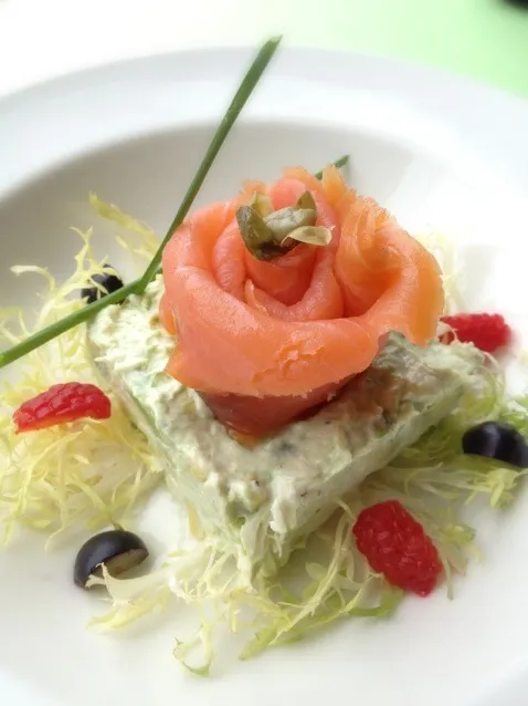 Snapdishの料理写真:Norwegian Salmon Rose w/ Avocado and Crab Meat Mousse|HowardYipさん