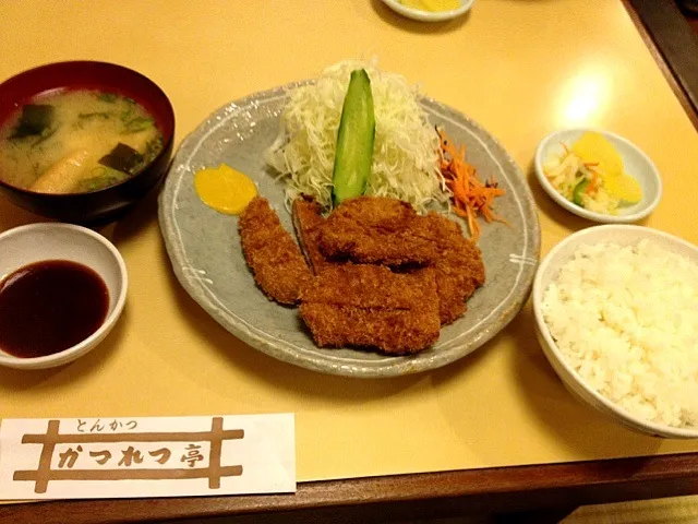 ひとくちかつ定食|kutsuna ippeiさん