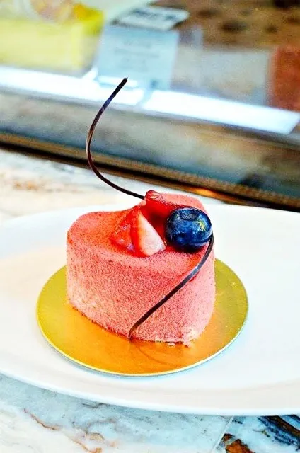 raspberry cream cheese cake @ dolce 88|muiさん