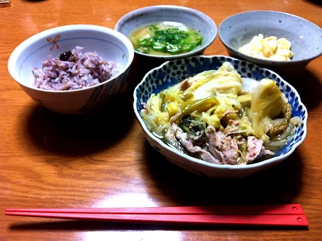 Snapdishの料理写真:白菜と豚肉の重ね煮、さつまいものサラダ、オクラとかぶのお味噌汁|Ryokoさん