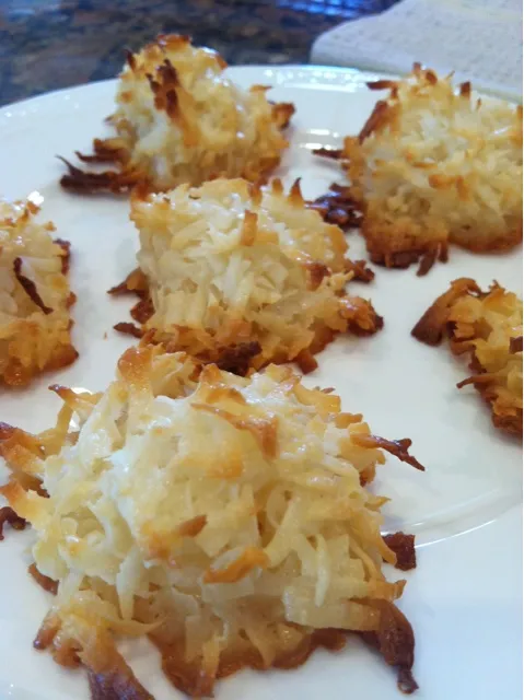 coconut macaroons|christine tuchmanさん