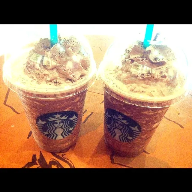 starbucks frappucino mocha & choc|Karenさん