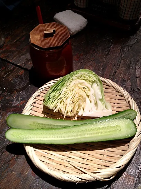 特製味噌で食べる生野菜|Nao Ikedaさん