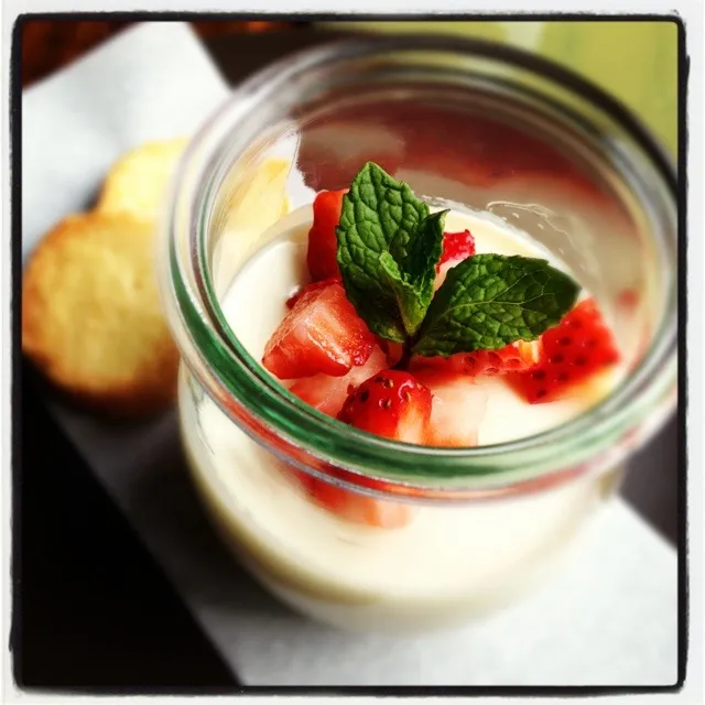 tres leches panna cotta w/ coconuts sables|SF Calicoさん