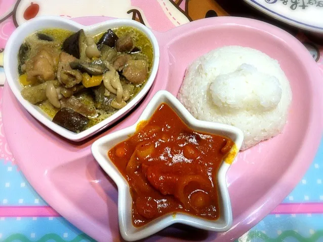 グリーンカレーと自己流トマトカレー|karuさん