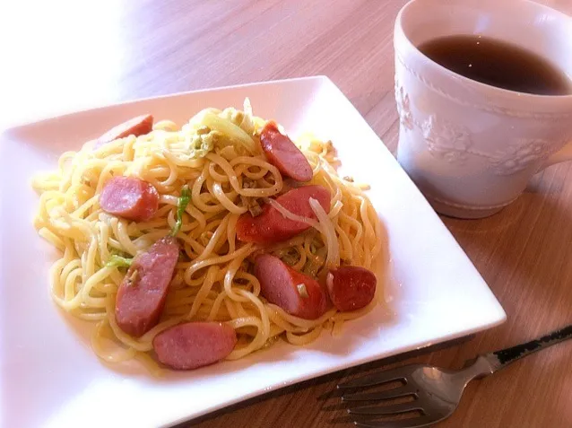 アンチョビ春キャベツとチョリソの生パスタ|きむらゆりかさん