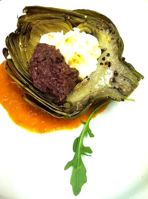 ROASTED ARTICHOKE w/ GOAT CHEESE AND TAPENADE|GREG ARNOLDさん