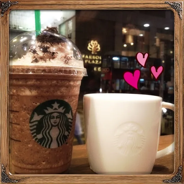 穩陣派☕Mocha Cookie Crumble😚 @starbucks|mookbeautyさん