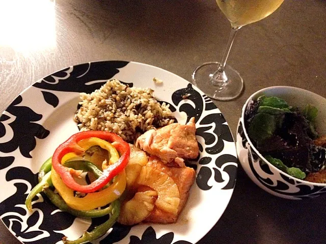 salmon w/ pineapples and peppers and rice|Natashaさん