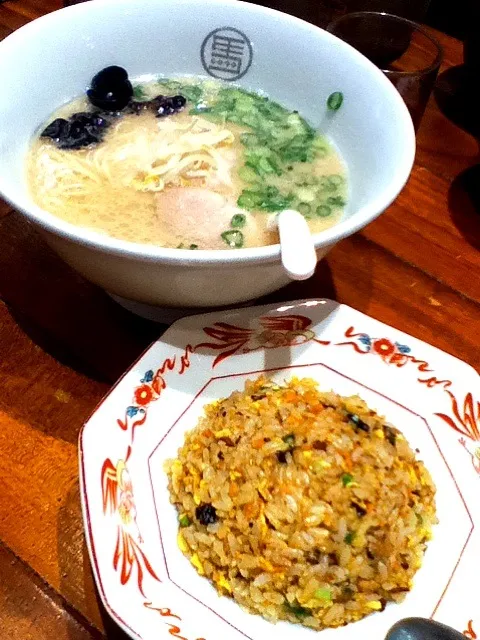 そういえば，ランチにラーメン食べました♫|ナリさんさん