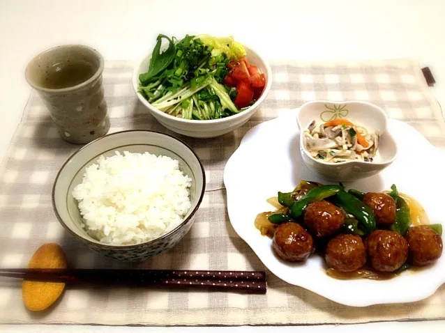 【肉団子中華定食】肉団子の甘酢あん・キノコの胡麻マヨ醤油和え・野菜たっぷり中華スープそうめん|kie3さん