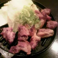 Snapdishの料理写真:ひね肉の鉄板焼き|おさかべ　としゆきさん