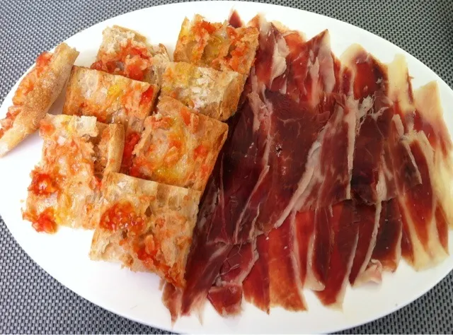 jamón iberico de bellota|Degan Waltersさん