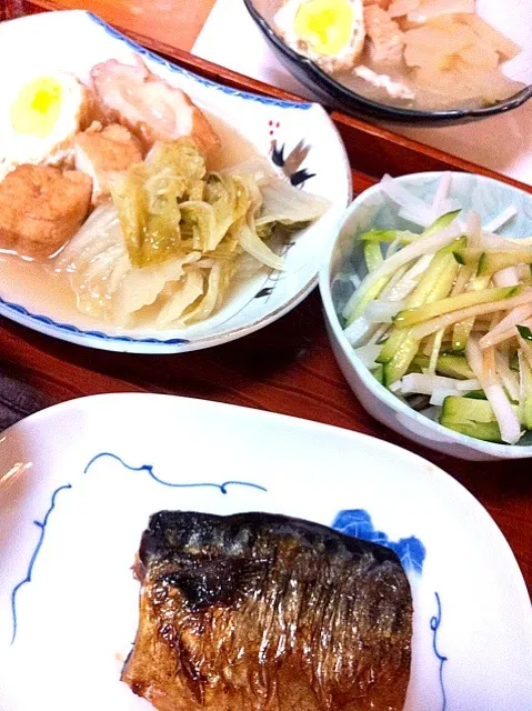 Snapdishの料理写真:塩サバ・卵の袋煮と白菜の煮物・大根ときゅうりのサラダ|reiさん