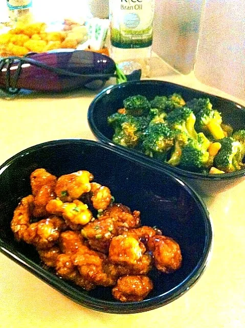 Orange chicken & Beef broccolli|nualjira sitiwatさん