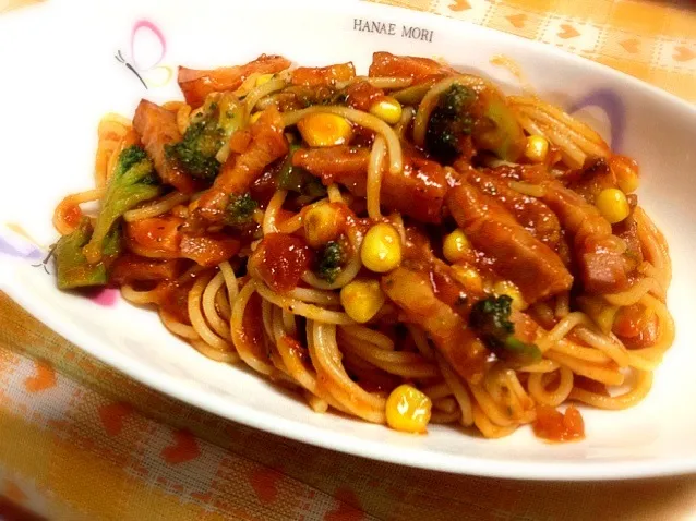 Snapdishの料理写真:香味野菜とトマトのソースパスタ|のんたんさん