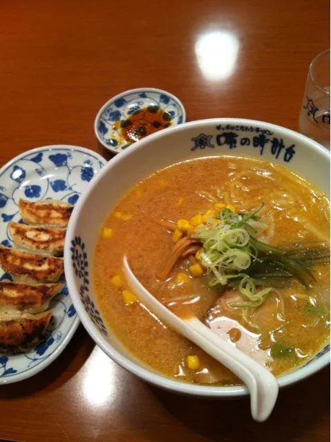 コンラーメン&ヘルシー野菜餃子|じょじょさん