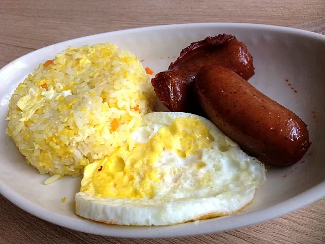 longganisa, fried rice and egg|Aaroneさん