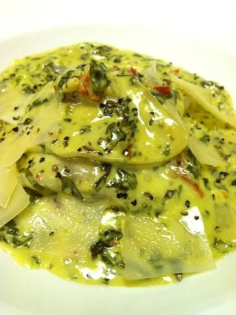 PESTO CREME RAVIOLI|GREG ARNOLDさん