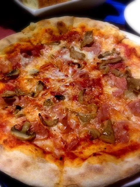 Parma ham & mushroom pizza|Queenさん