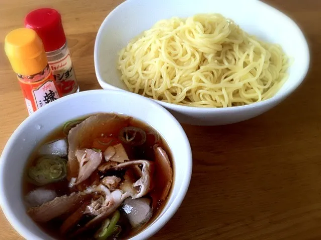 茂野製麺のつるしこつけ麺|リフルシャッフルさん