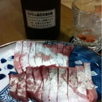 焼酎の梅割りとブリの刺身で始めました。かんぱ～い!!|sugihara takehikoさん