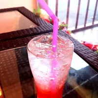 Snapdishの料理写真:Strawberry Soda|sasiさん