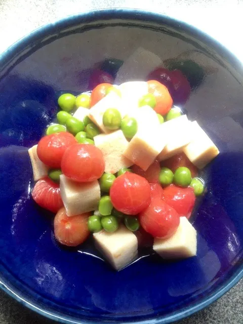 高野豆腐とえんどう・トマトの葛煮|かっぴーさん