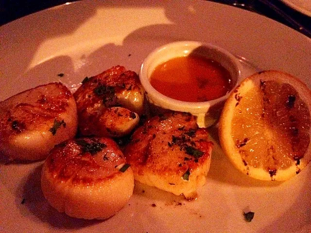 scallops at local 1110 in savannah|lanchi bombalierさん